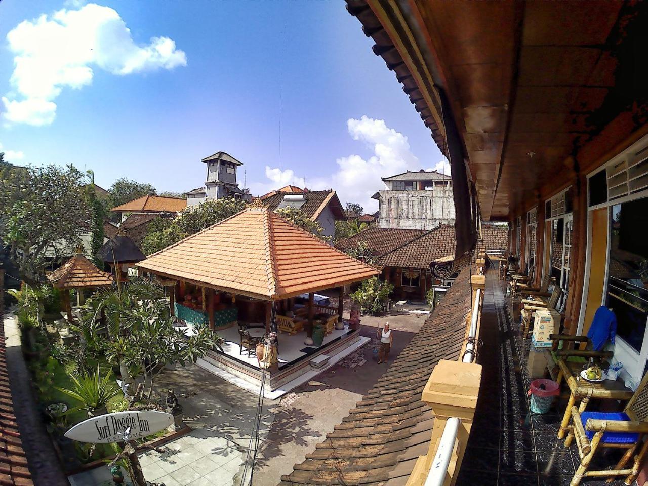 Surf Doggie Inn Kuta  Luaran gambar